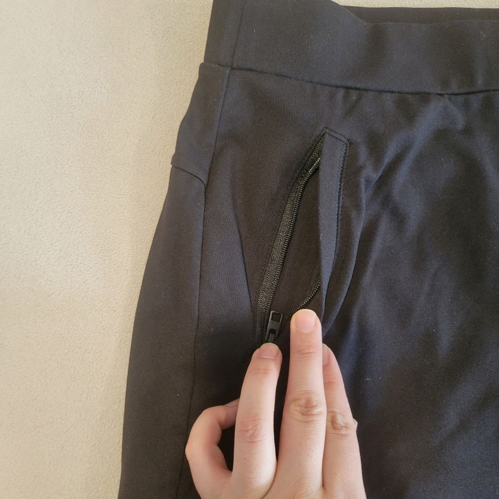 Athleta Black Skort Size Medium - image 2